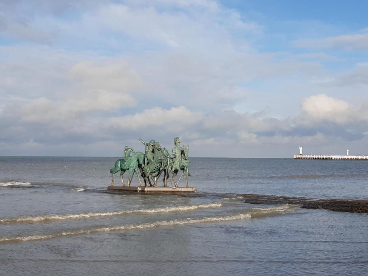 Nieuwpoort Marjolaine Prachtig Zeezicht - 4De Verdiep -Op De Dijk 5Pers エクステリア 写真